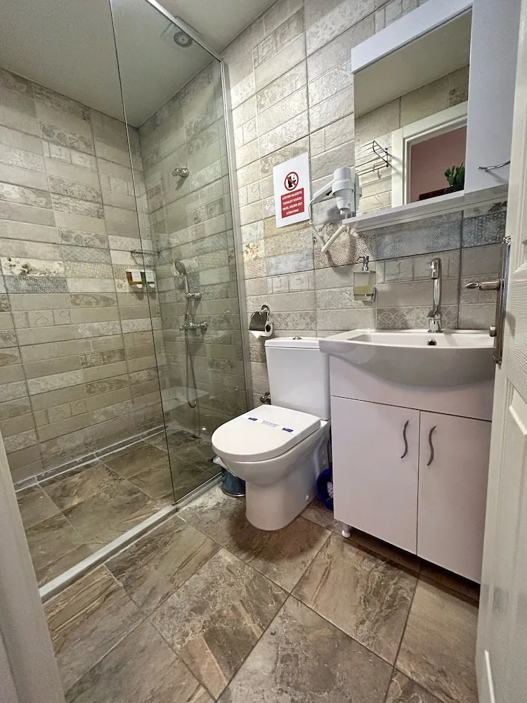 Deluxe Tek Büyük Yataklı Oda, 1 Çift Kişilik Yatak, Balkon (Burgaz)