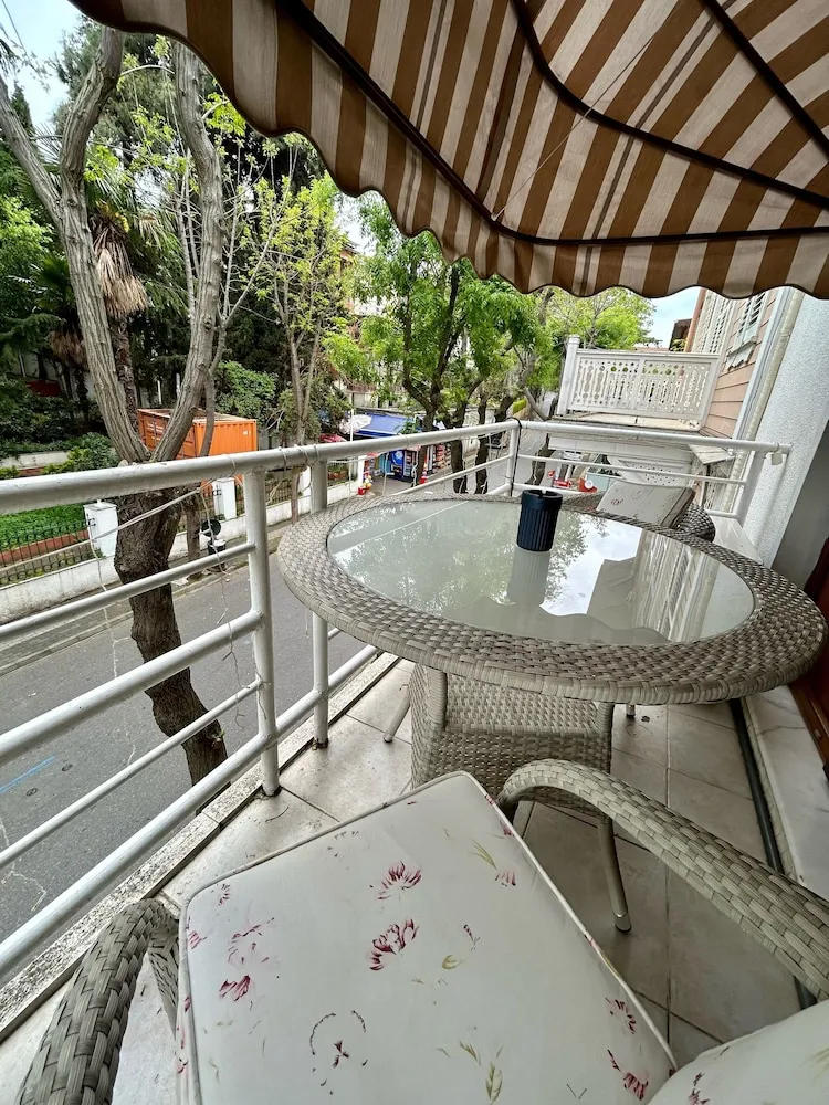 Deluxe Tek Büyük Yataklı Oda, 1 Çift Kişilik Yatak, Balkon (Burgaz)