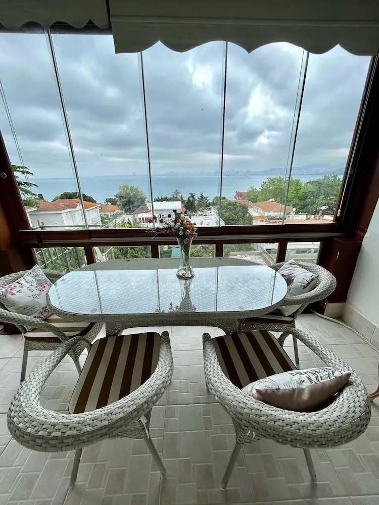 Superior Apart Daire, Deniz Manzaralı (Buyuk)