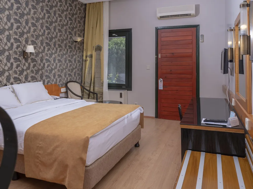 Junior Quadruple Room