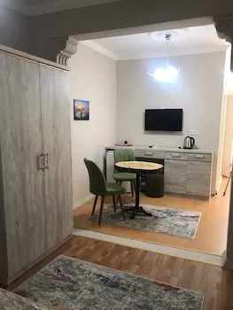 Su Residence