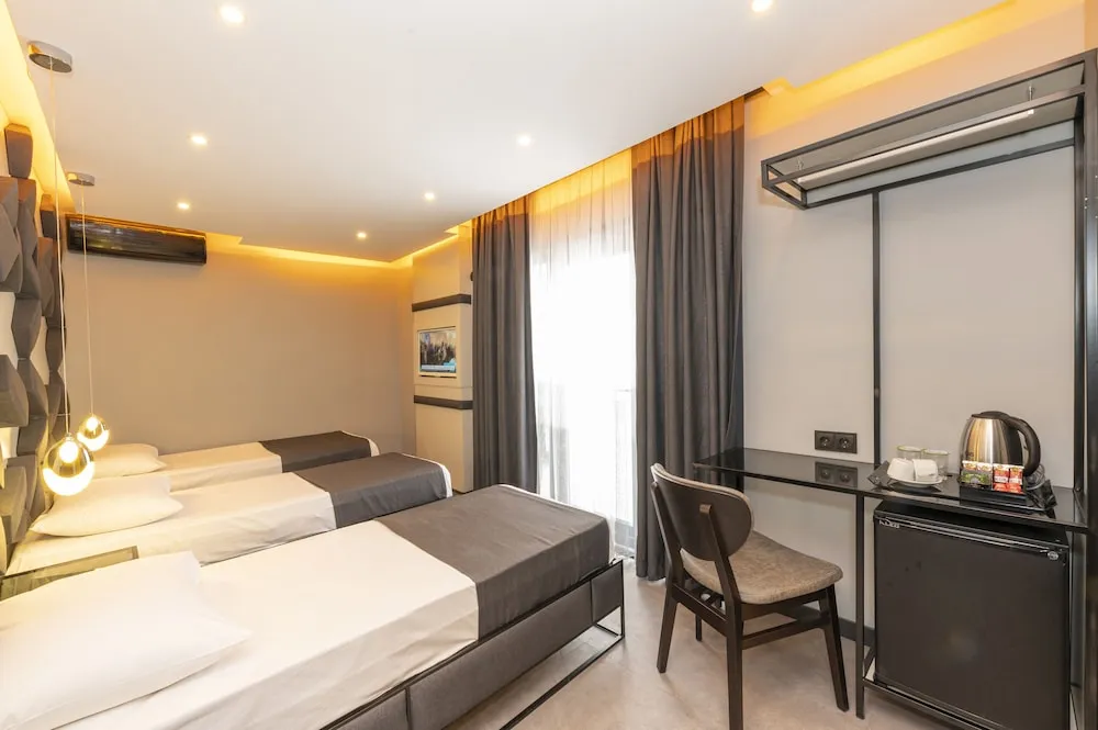 Standard Üç Kişilik Oda