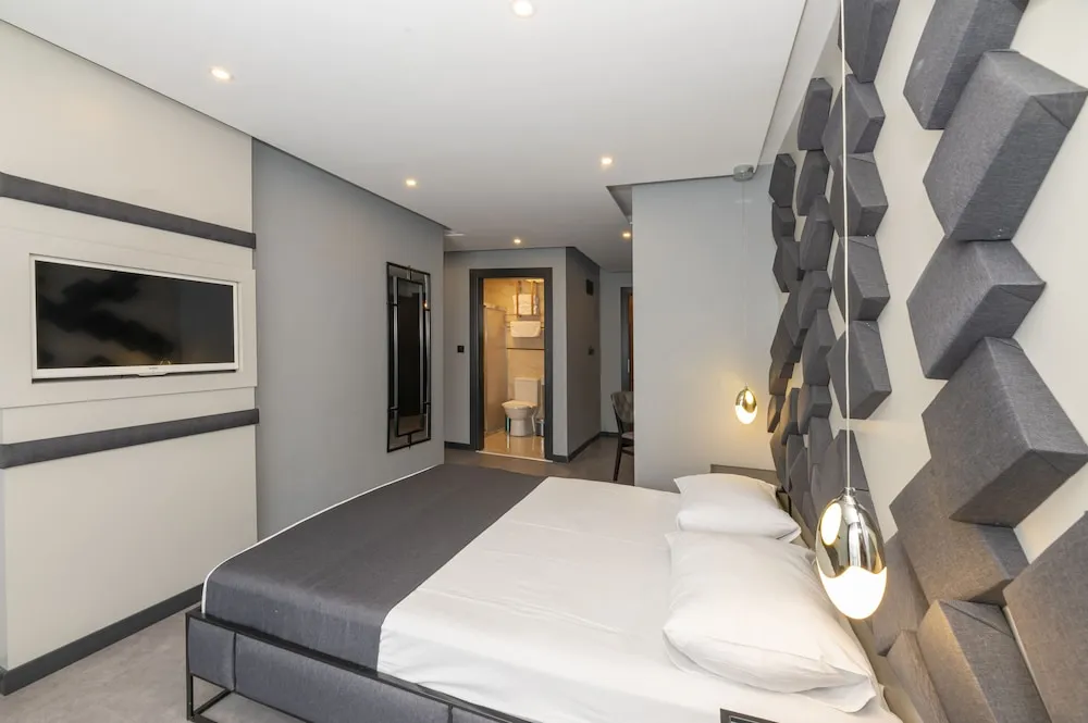 Standard Tek Büyük veya İki Ayrı Yataklı Oda