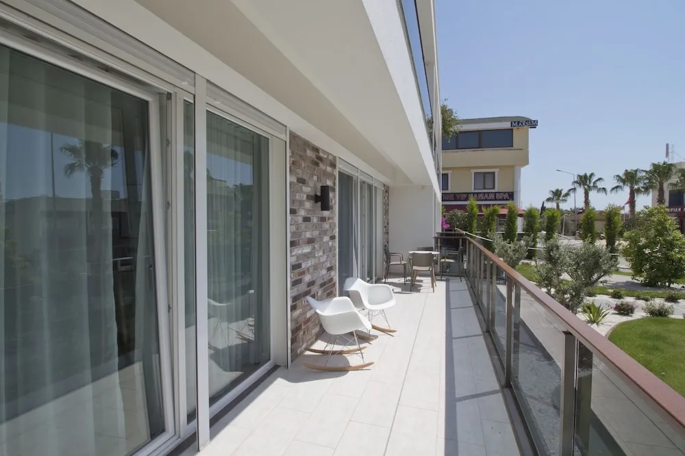 Deluxe Apart Daire, 2 Yatak Odası, Kısmi Deniz Manzaralı, Zemin Kat