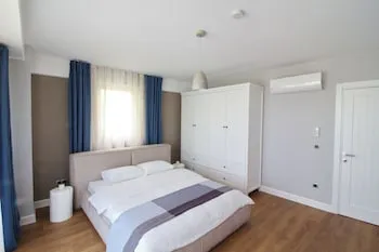 Elia Apartments Side