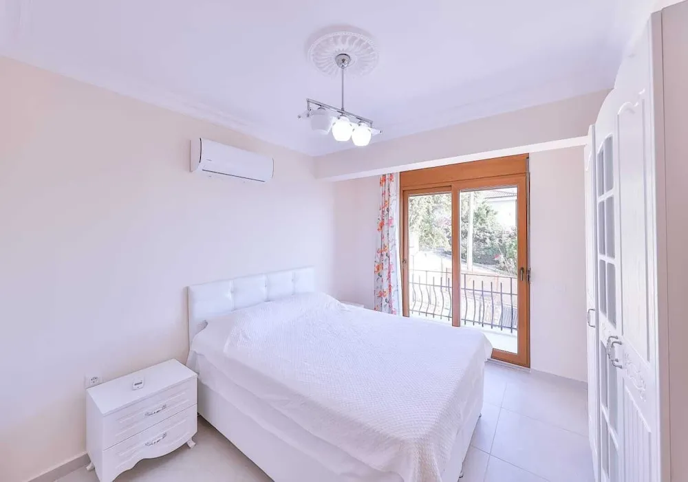 Apart Daire, Havuz Manzaralı (2+1)