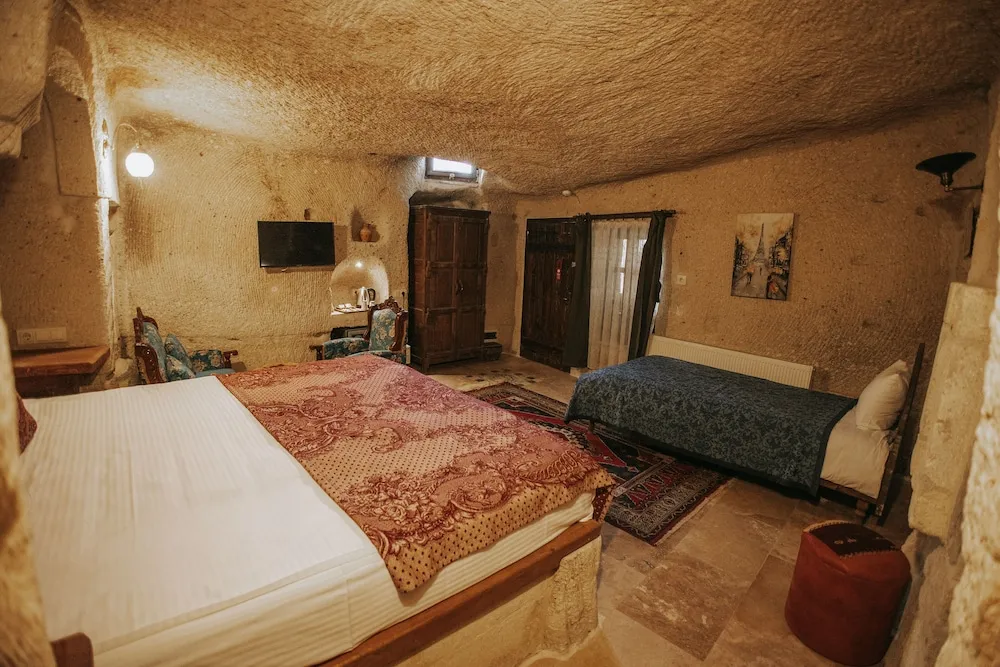 Family Cave Suite