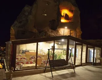 Zeus Cave Suites