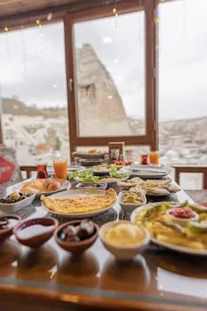 Zeus Cave Suites