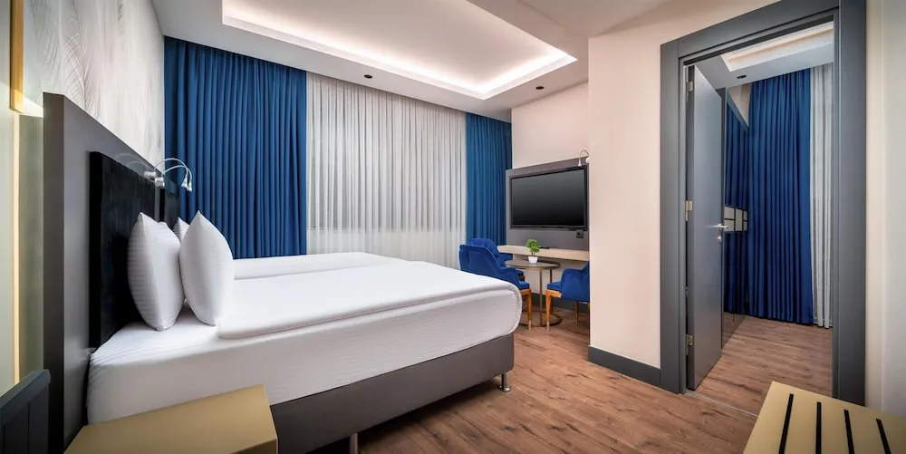 Deluxe Oda, Birden Çok Yatak, Sigara İçilmez