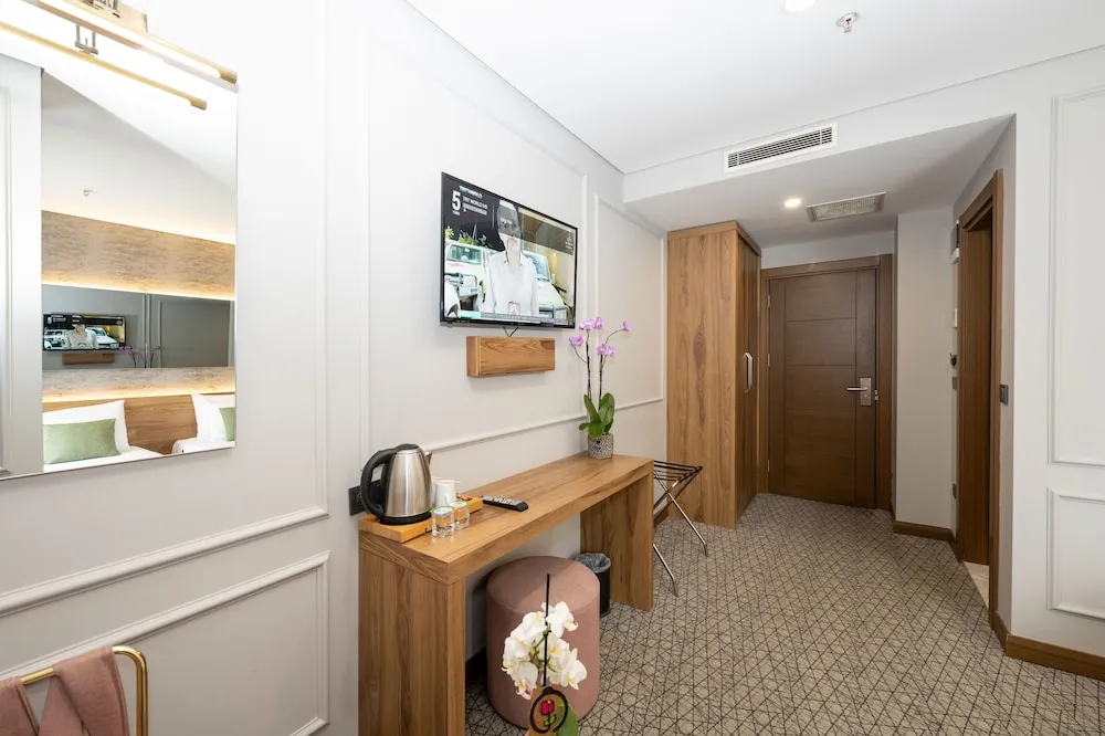 Standard Tek Büyük veya İki Ayrı Yataklı Oda