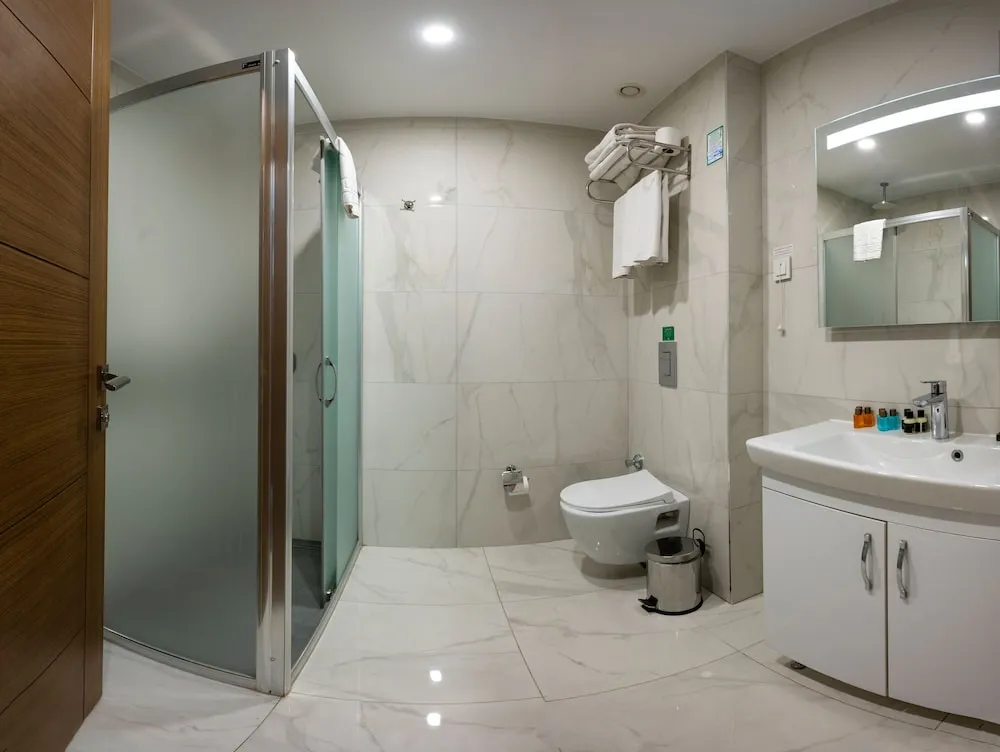 Deluxe Tek Büyük veya İki Ayrı Yataklı Oda