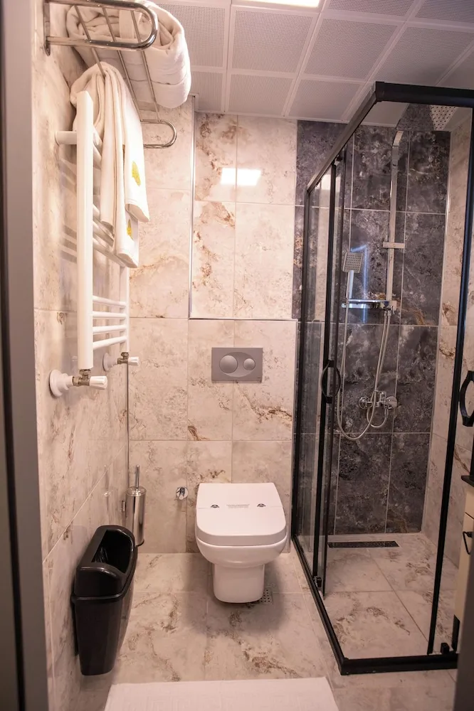 Comfort Tek Büyük Yataklı Oda, Kısmi Deniz Manzaralı