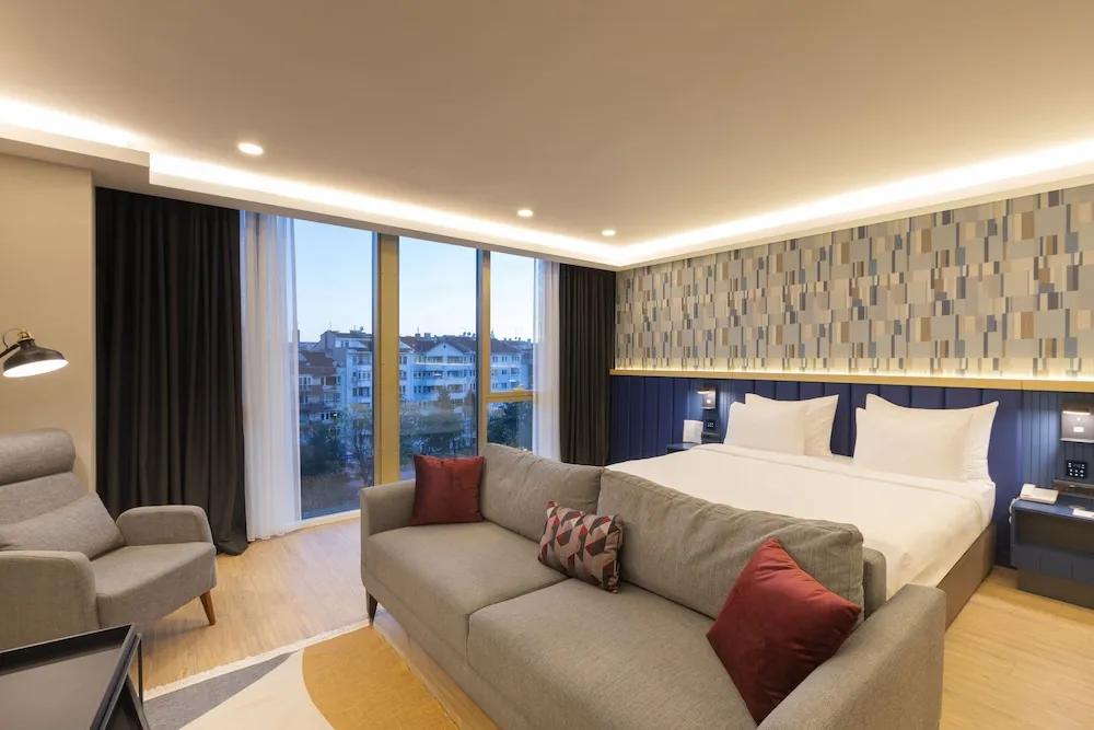 Junior Suite Porsuk River View Room