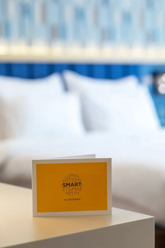 Superior Twin City View Room
