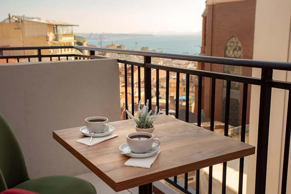 Superior Oda, Balkon, Deniz Manzaralı