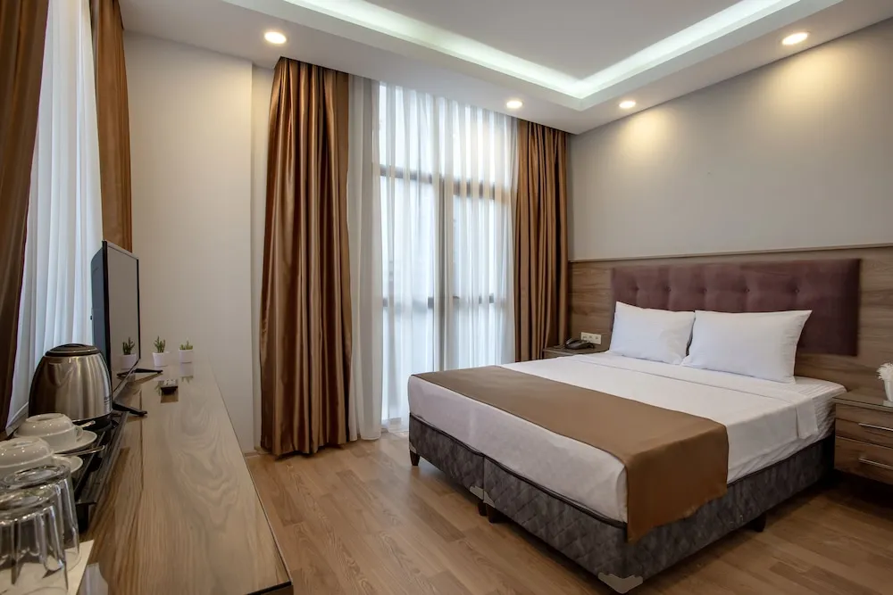 Deluxe Oda, Sigara İçilebilir, Balkon