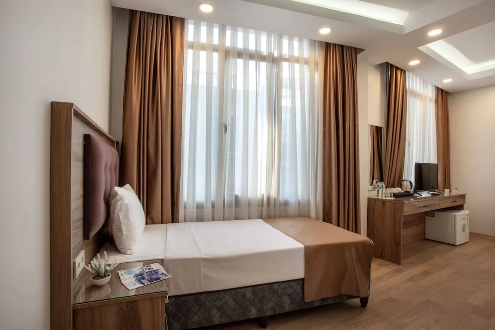 Deluxe Oda, Sigara İçilebilir, Balkon