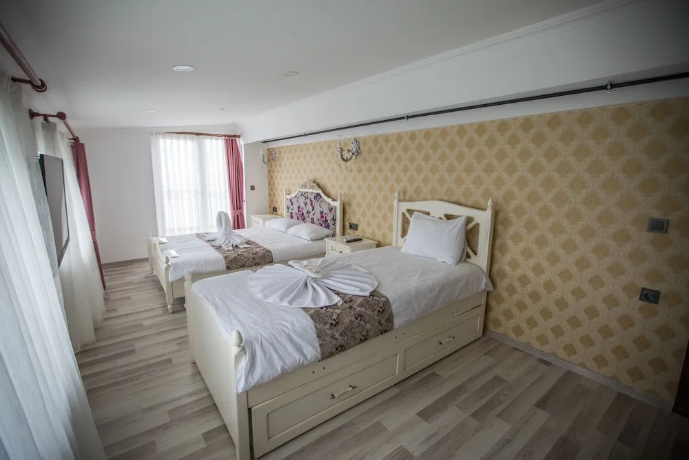 Junior Stüdyo Süit