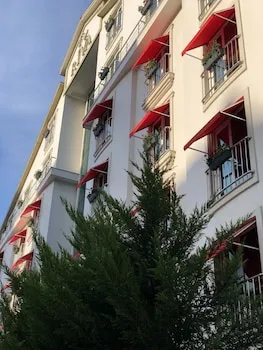 Riva Reşatbey Luxury Hotel