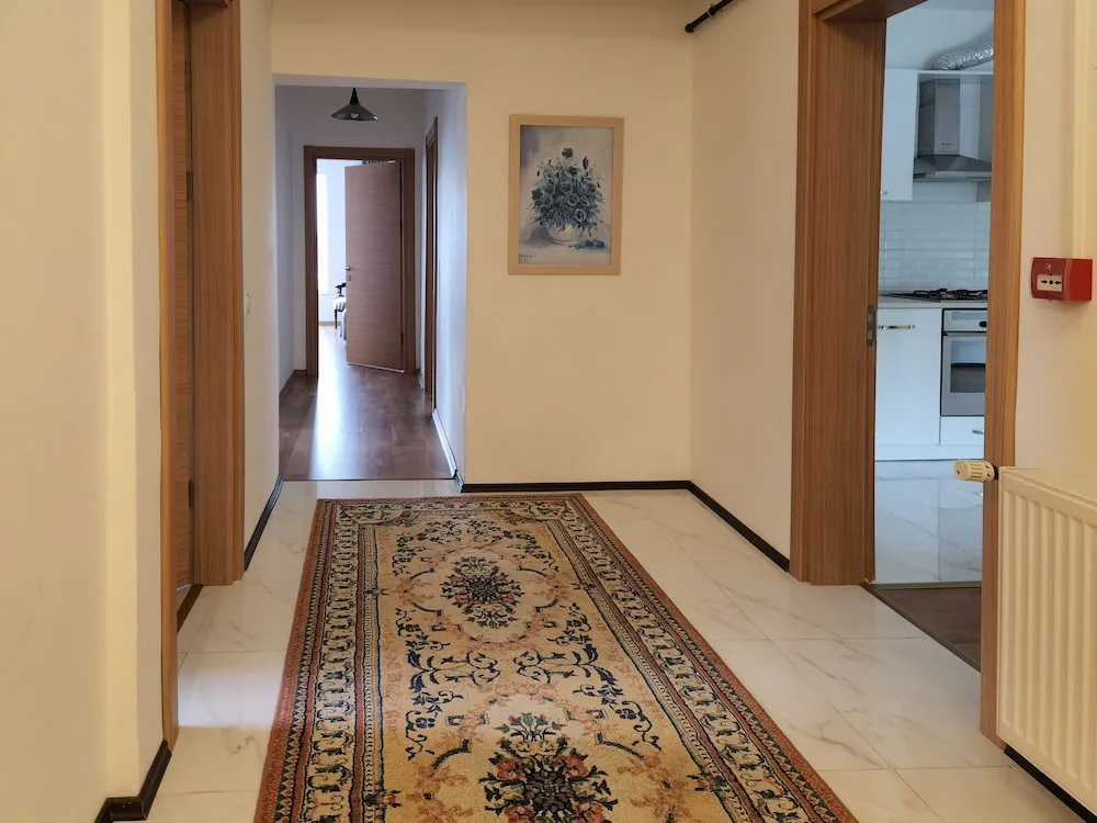 Apart Daire, 3 Yatak Odası, Göl Manzaralı, Dağ Yamacı