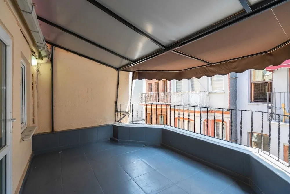 Çatı Katı Süiti (Penthouse)