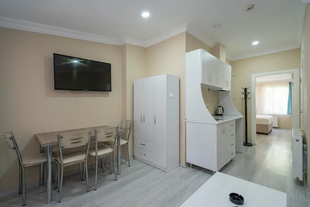 Çatı Katı Süiti (Penthouse)