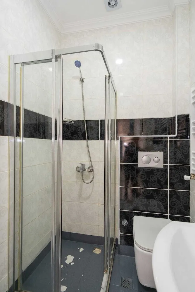 Çatı Katı Süiti (Penthouse)