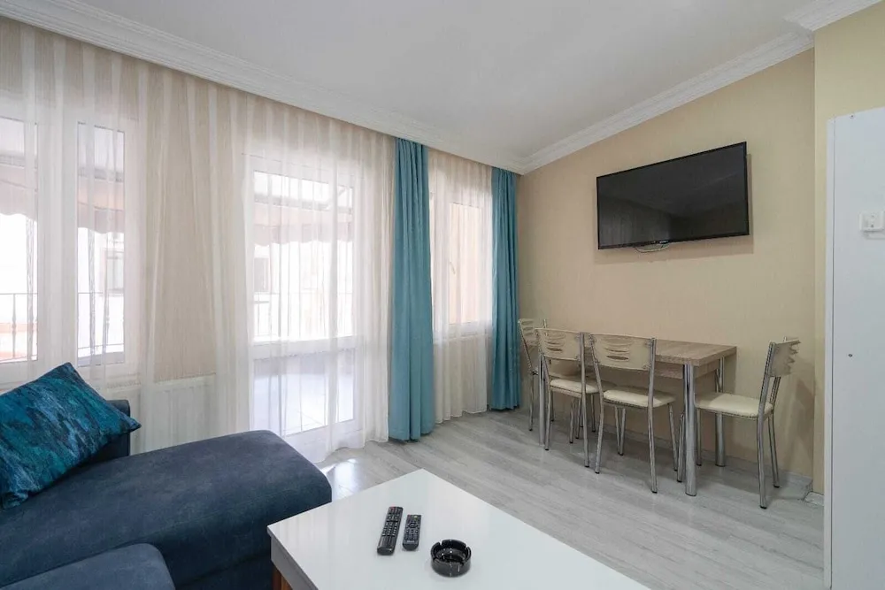 Çatı Katı Süiti (Penthouse)