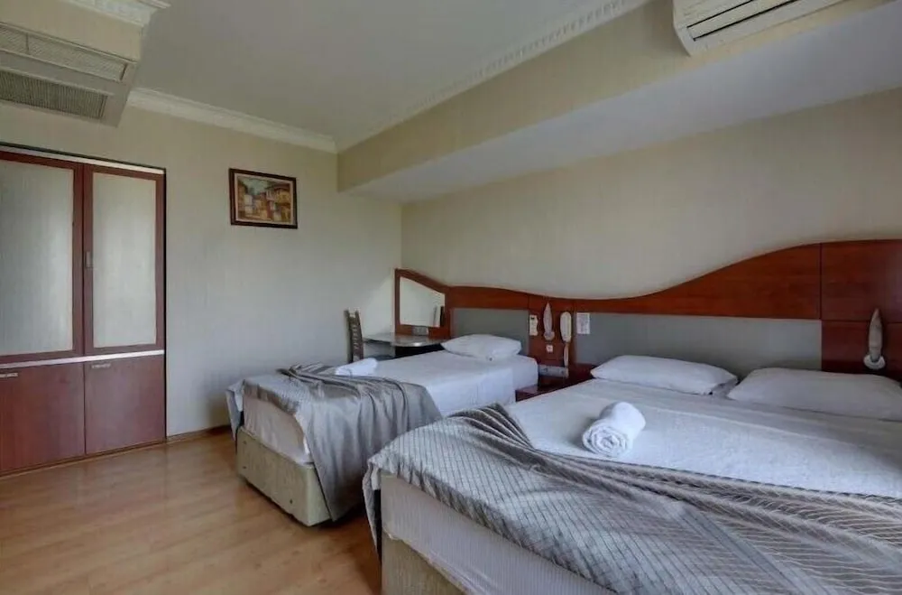 Standard Üç Kişilik Oda