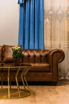 Luxir Hotel