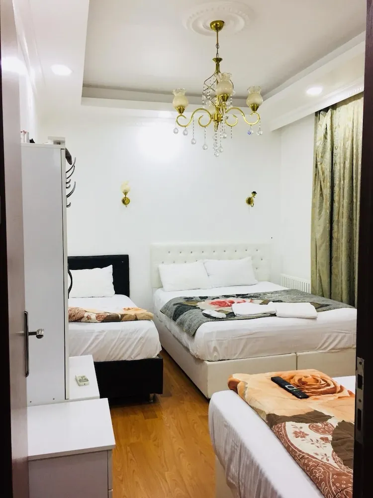 Apart Daire, Bahçe Manzaralı