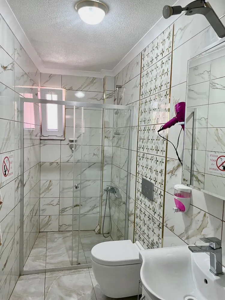 Standard Üç Kişilik Oda