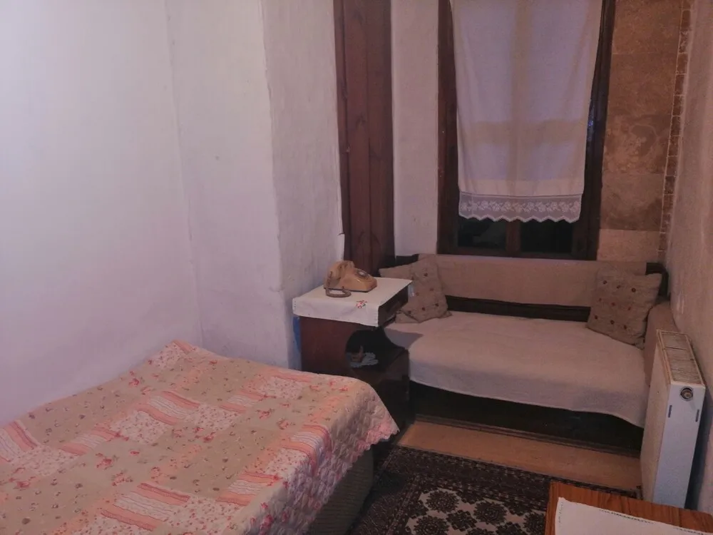 Tek Kişilik Oda, Ortak Banyo