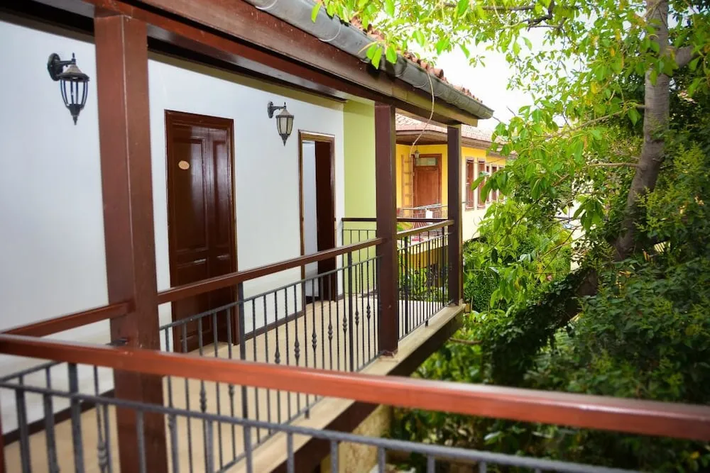 Çatı Katı (Loft)