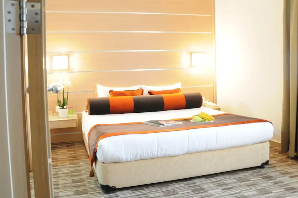 Deluxe Tek Büyük Yataklı Oda, Balkon, Köşe