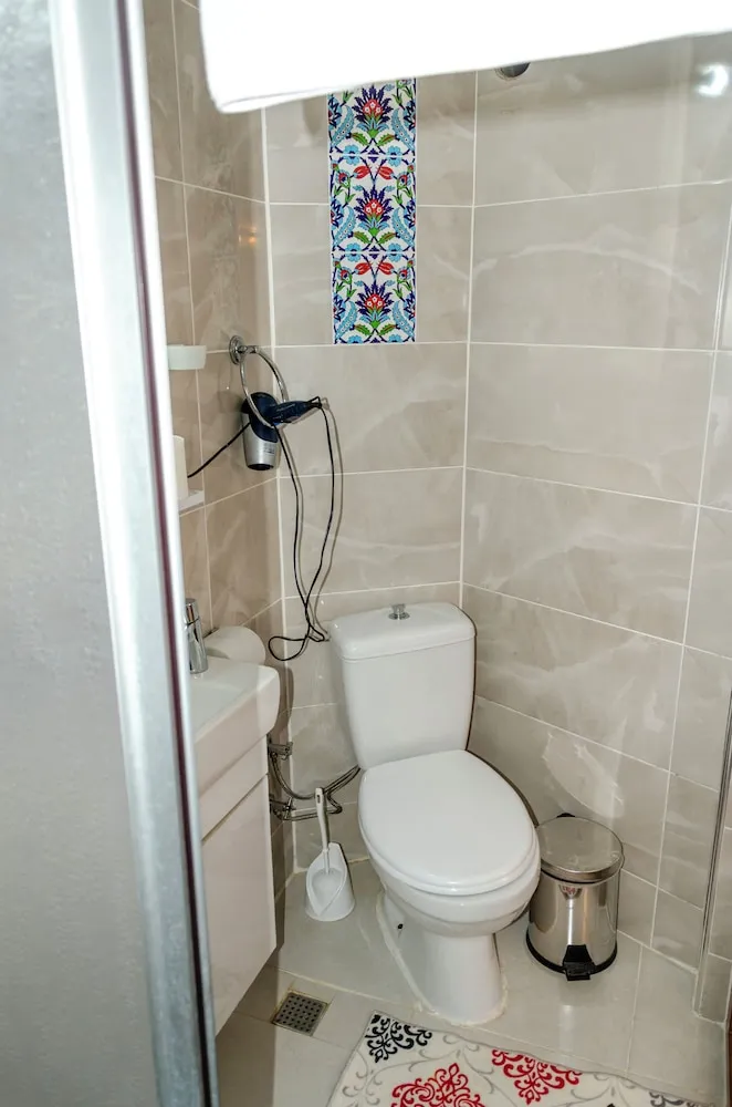 Classic Tek Büyük Yataklı Oda