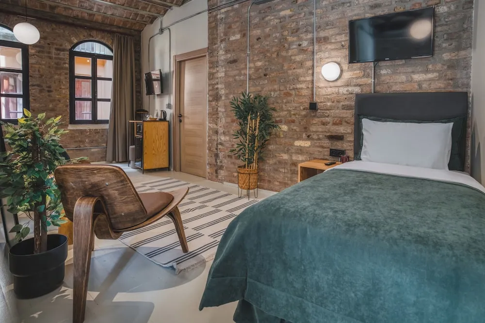 Family Dört Kişilik Oda, Sigara İçilmez