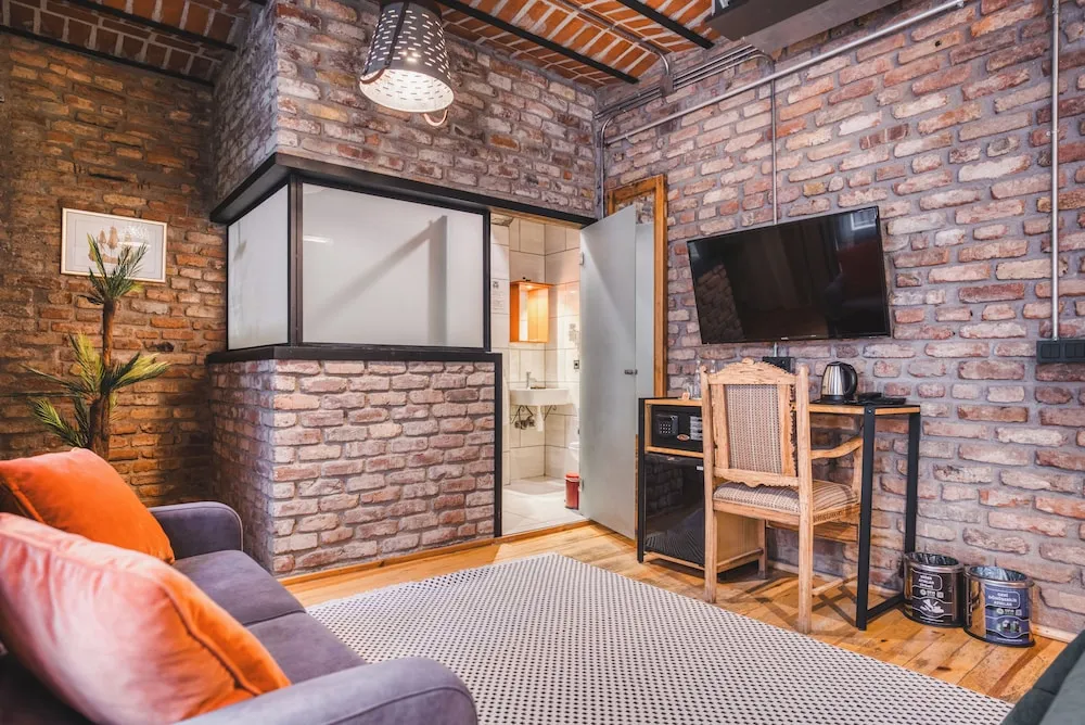 Junior Tek Büyük Yataklı Oda