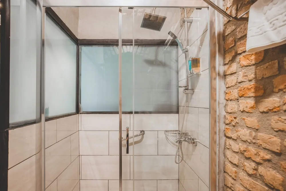 Junior Tek Büyük Yataklı Oda