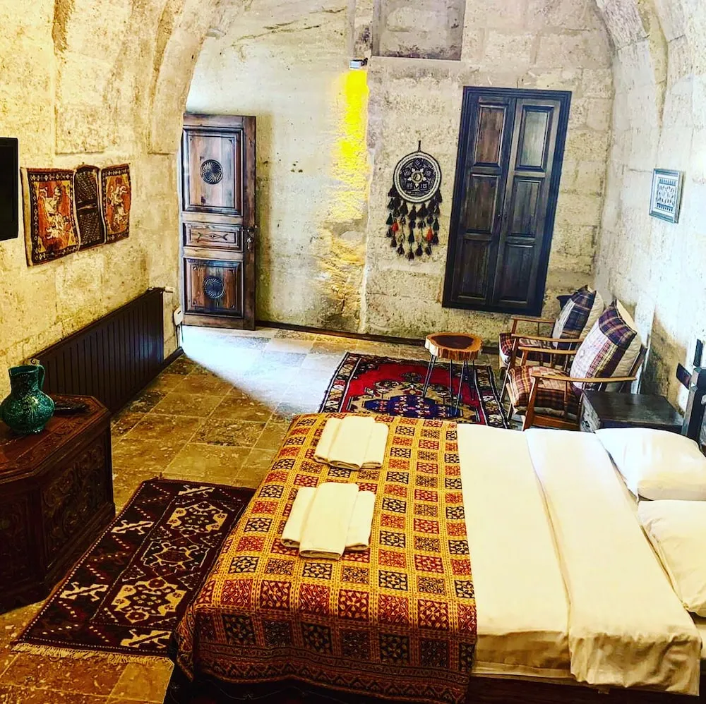 Luxury Tek Büyük Yataklı Oda, 1 Çift Kişilik Yatak, Sıcak Su Küveti
