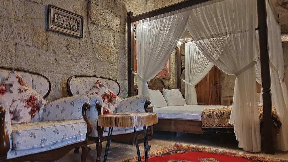 Luxury Tek Büyük Yataklı Oda, 1 Çift Kişilik Yatak, Sıcak Su Küveti