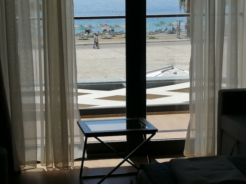 Standard Oda, Deniz Manzaralı