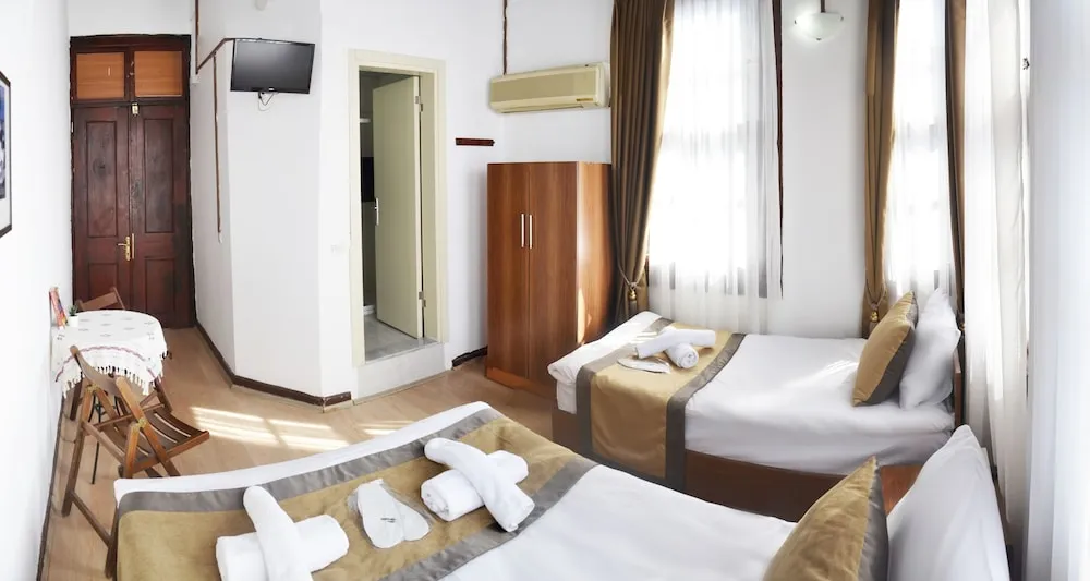 Second Floor Triple or Twin Room