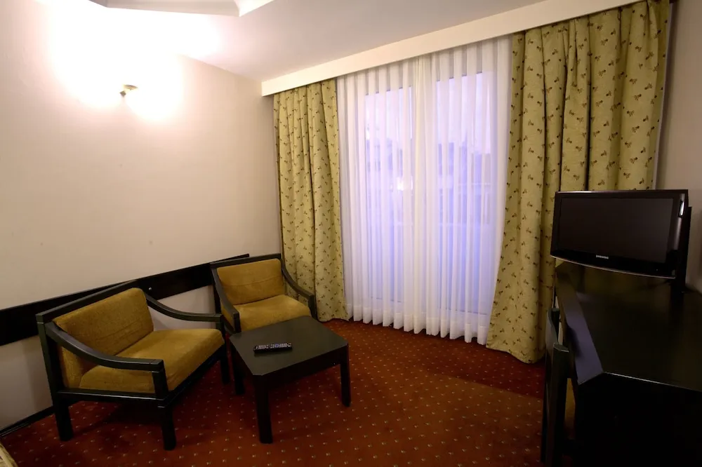 Deluxe Triple Room (Sea View)