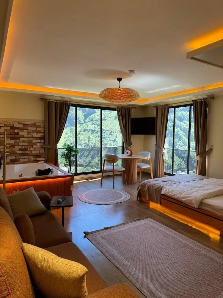 Deluxe Tek Büyük Yataklı Oda, 1 Yatak Odası, Göl Manzaralı