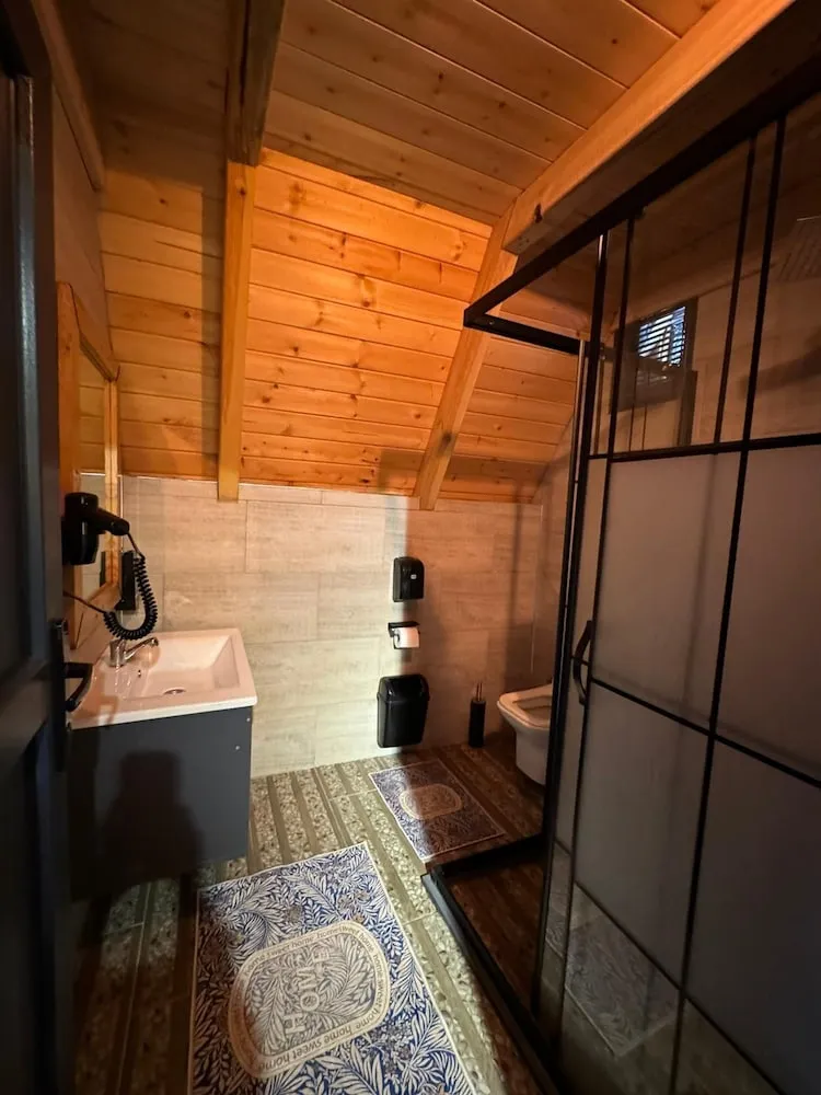 Deluxe Bungalov