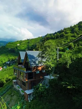 Valent Suit Bungalov