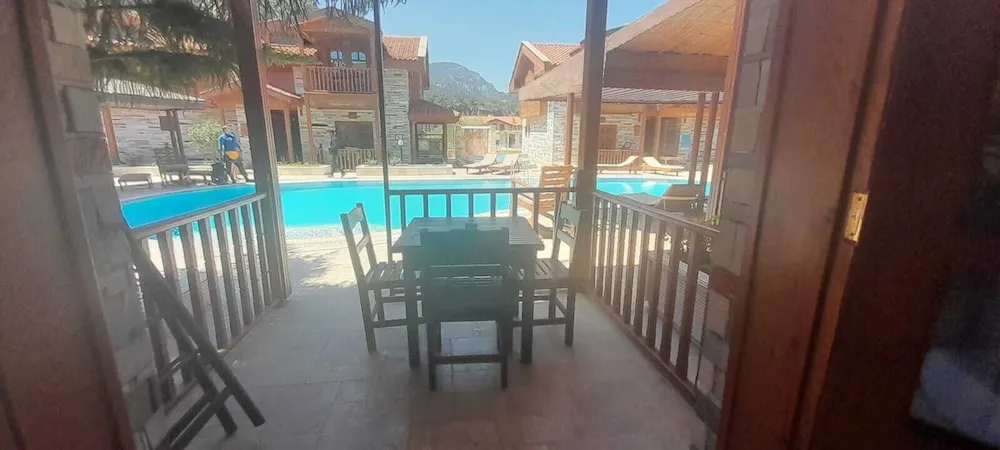 Standard Üç Kişilik Oda, Sigara İçilmez