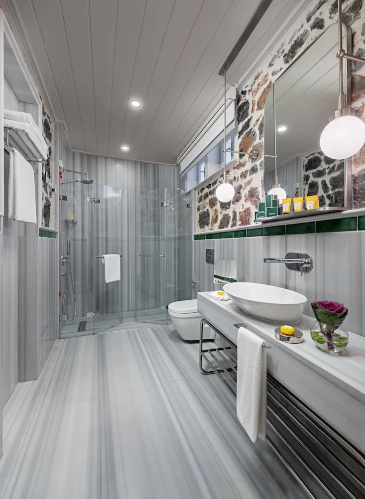 Superior Room, Basement Floor